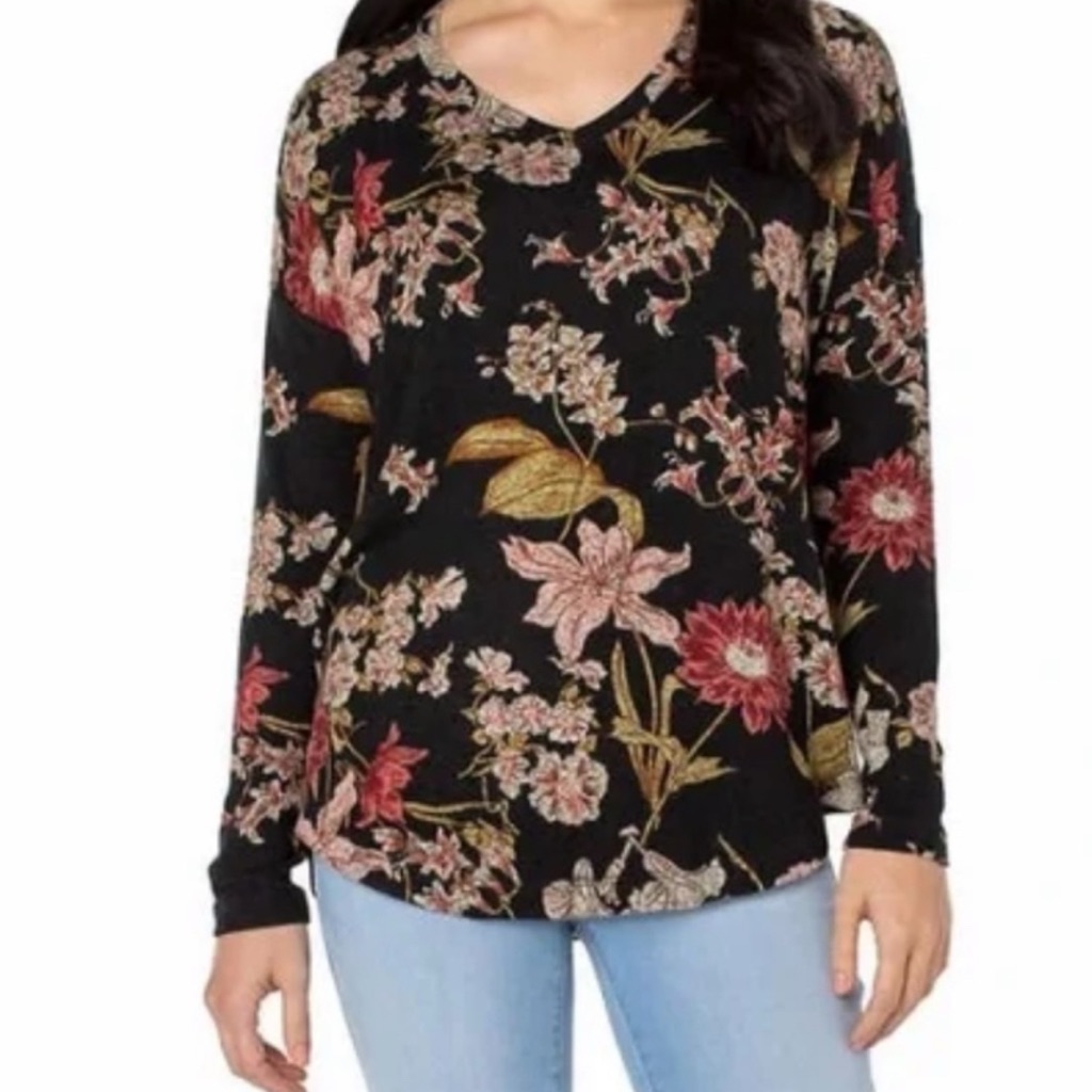 Well Worn Black Floral V-Neck Long Sleeve Top